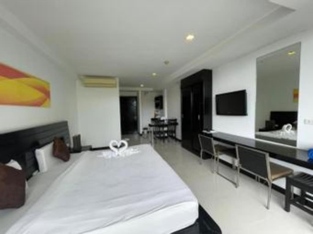 Lae Lay 3* Karon