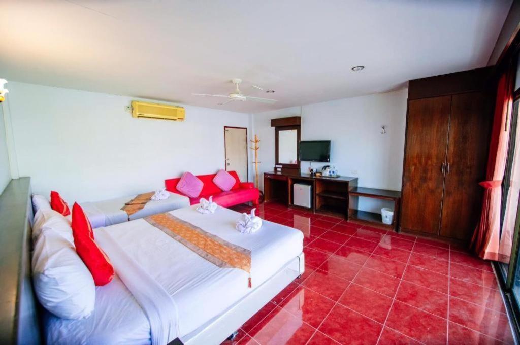 Hotel Oyo 343 Wanna Marine Phuket