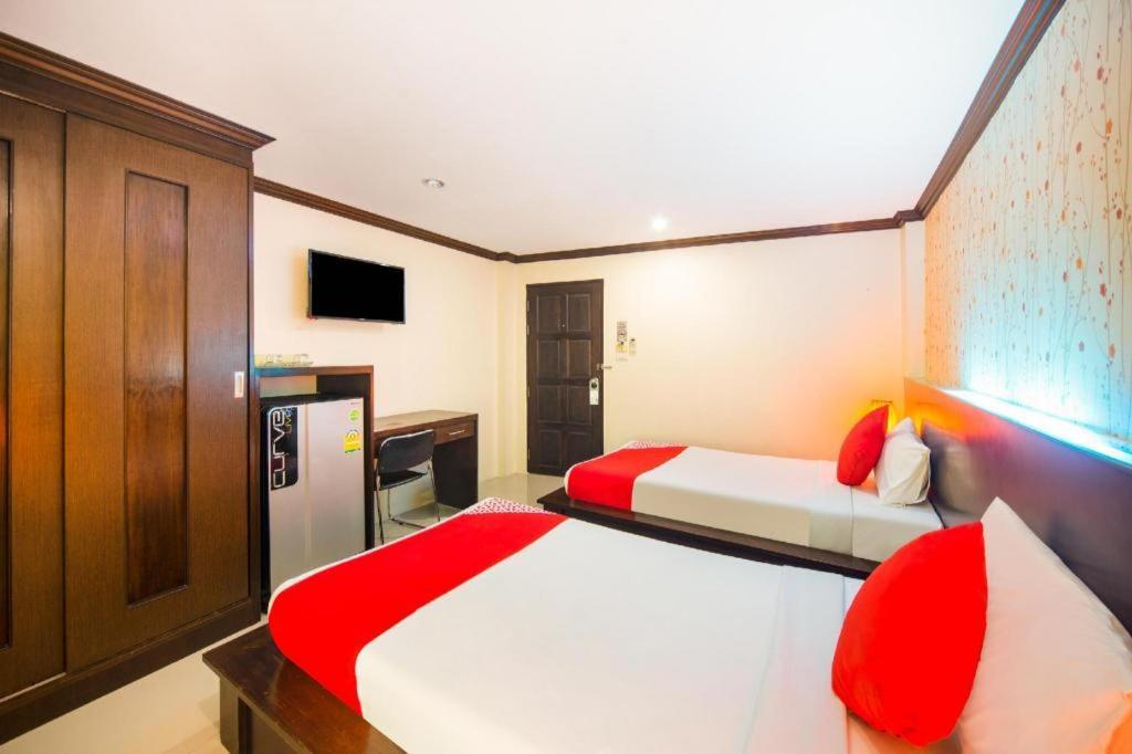 Hotel Oyo 232 Hometel Patong