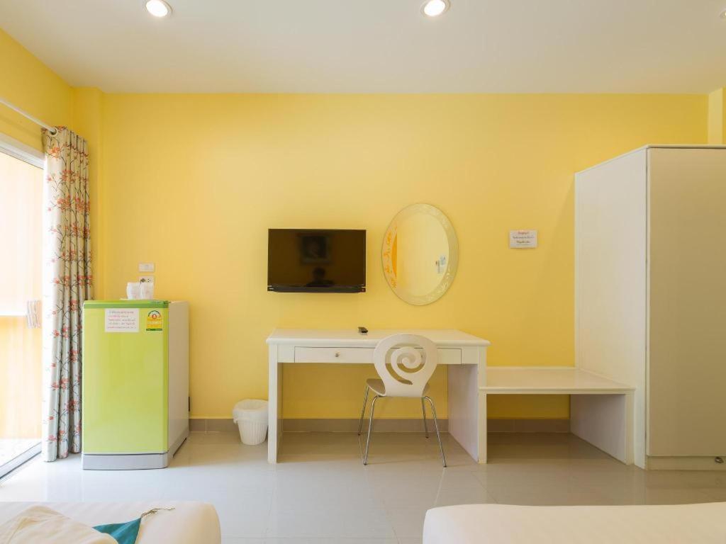 Holland Hotel 2*