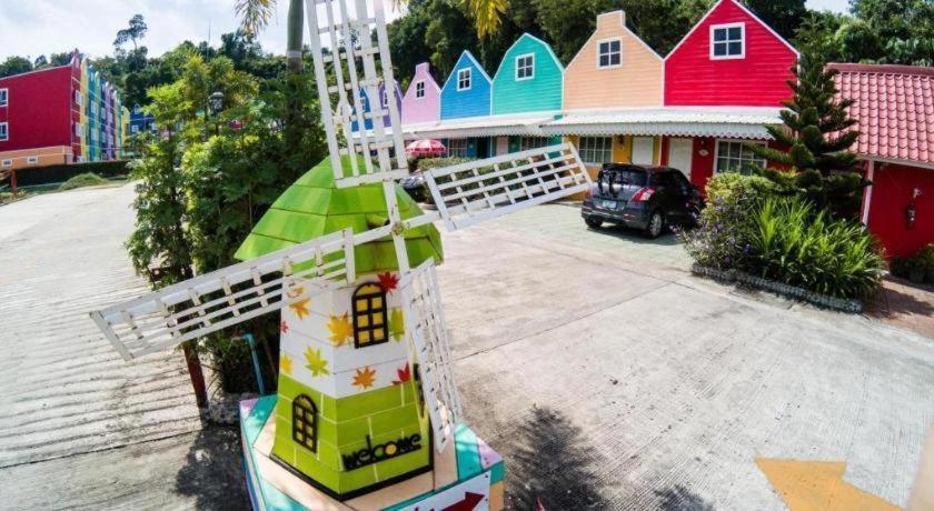 Holland 2* Phuket