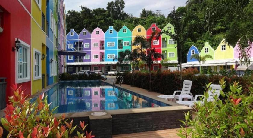 Holland Hotel