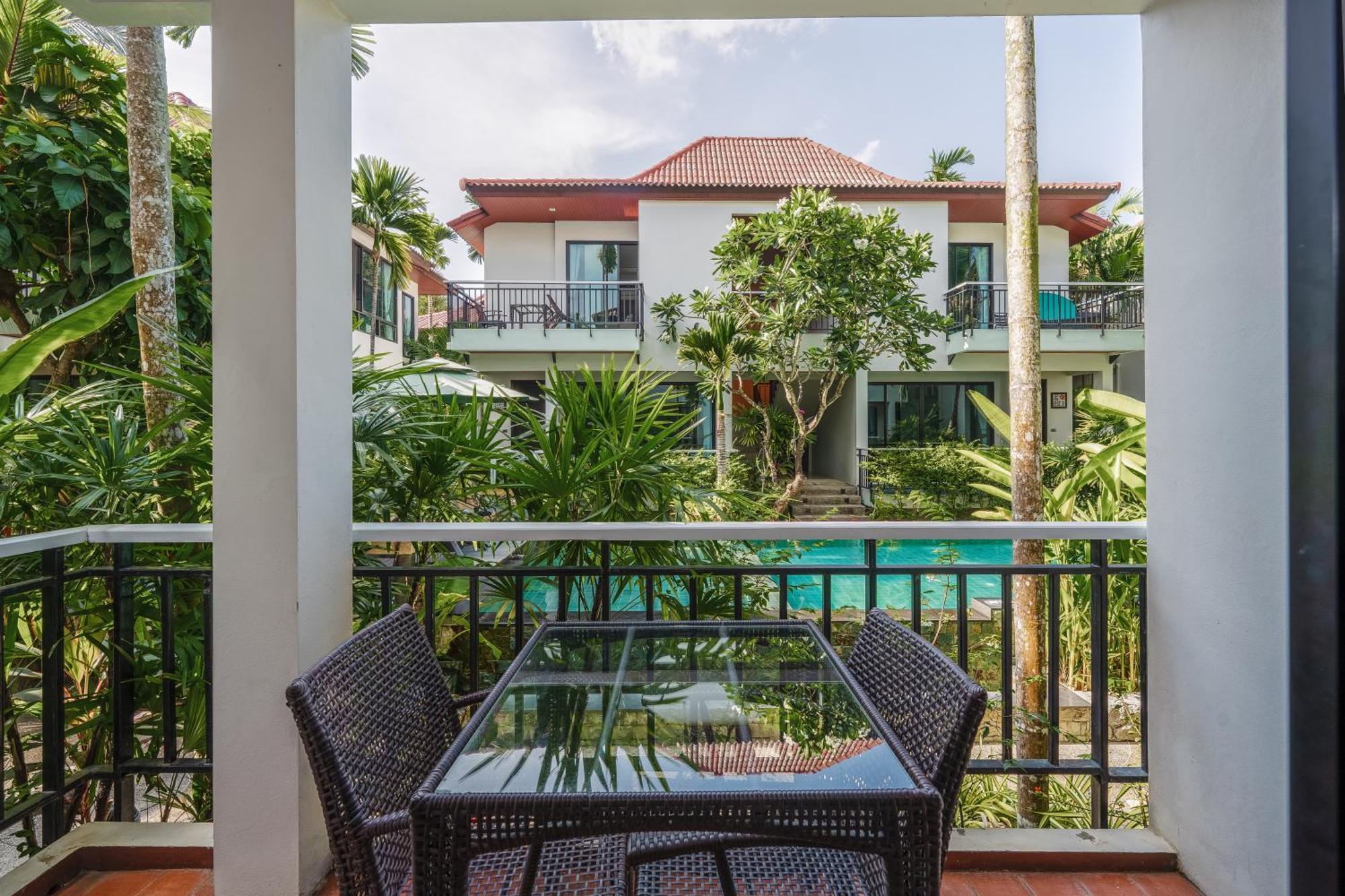 Resort Coco Retreat Phuket And - Sha 4*