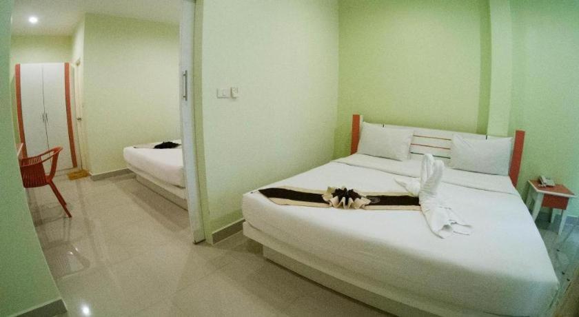 Holland Hotel 2*