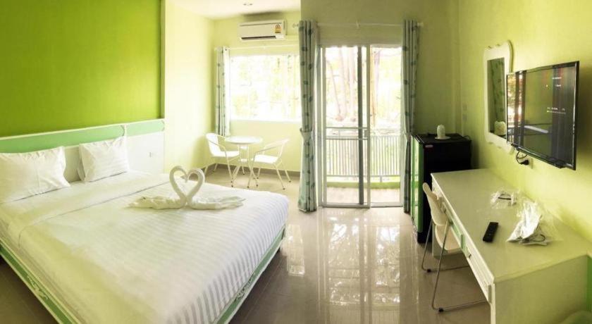 Holland Hotel 2*