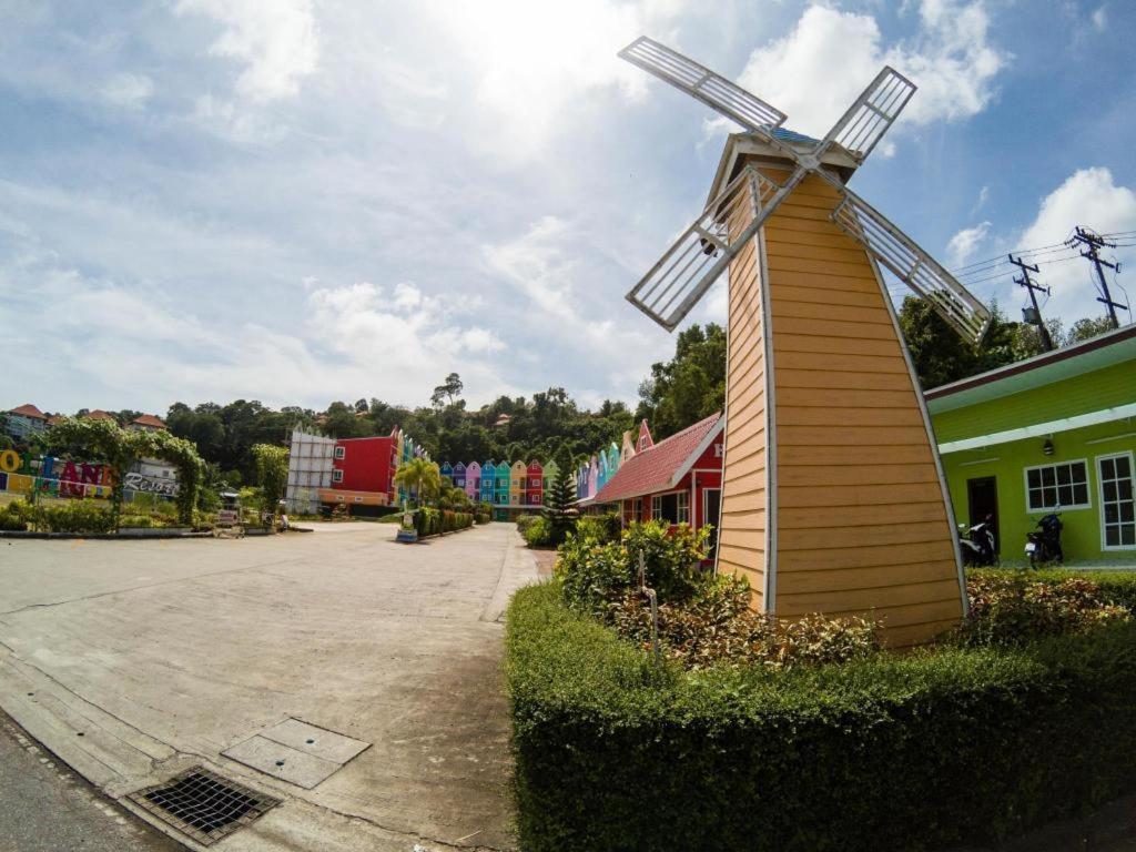 Holland Phuket