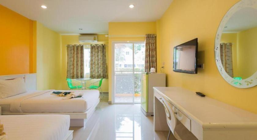 Holland 2* Phuket