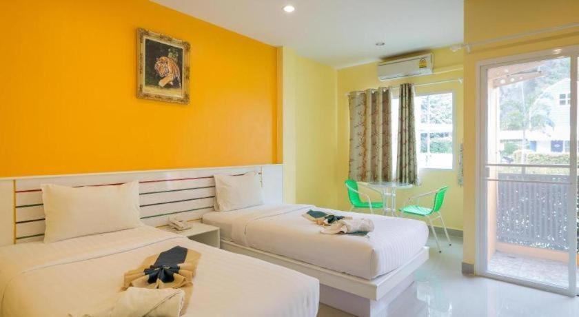 Holland Hotel Phuket