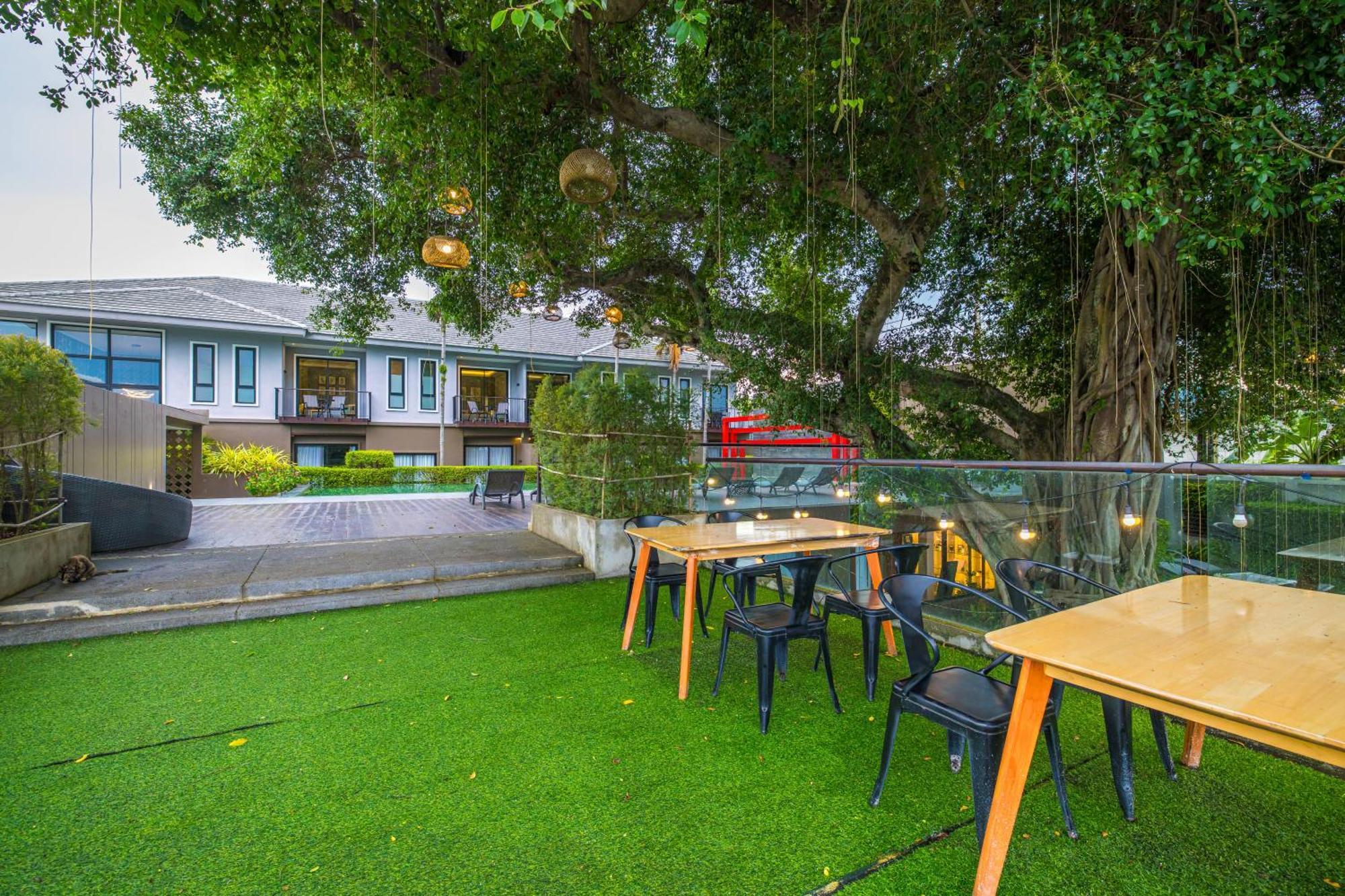 Hotel Antiya Phuket