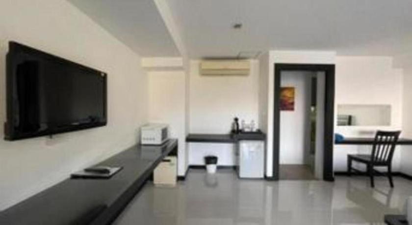 Lae Lay Resort Karon