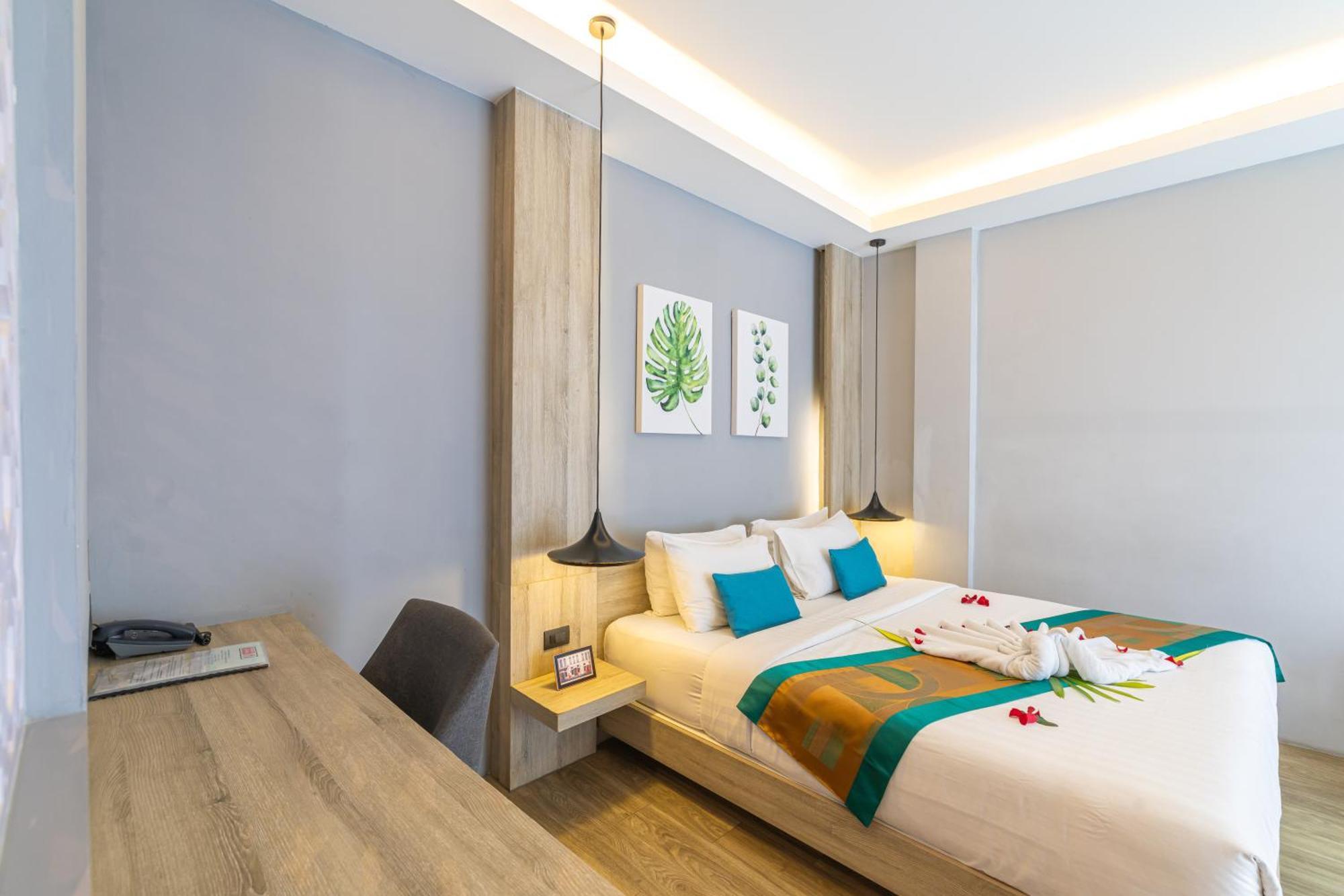 Hotel Antiya Phuket