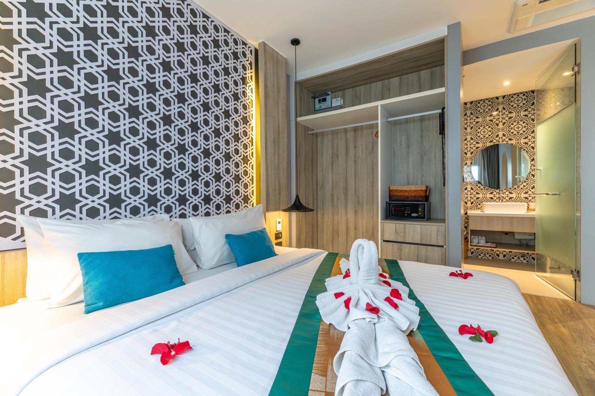 Antiya Hotel 4*