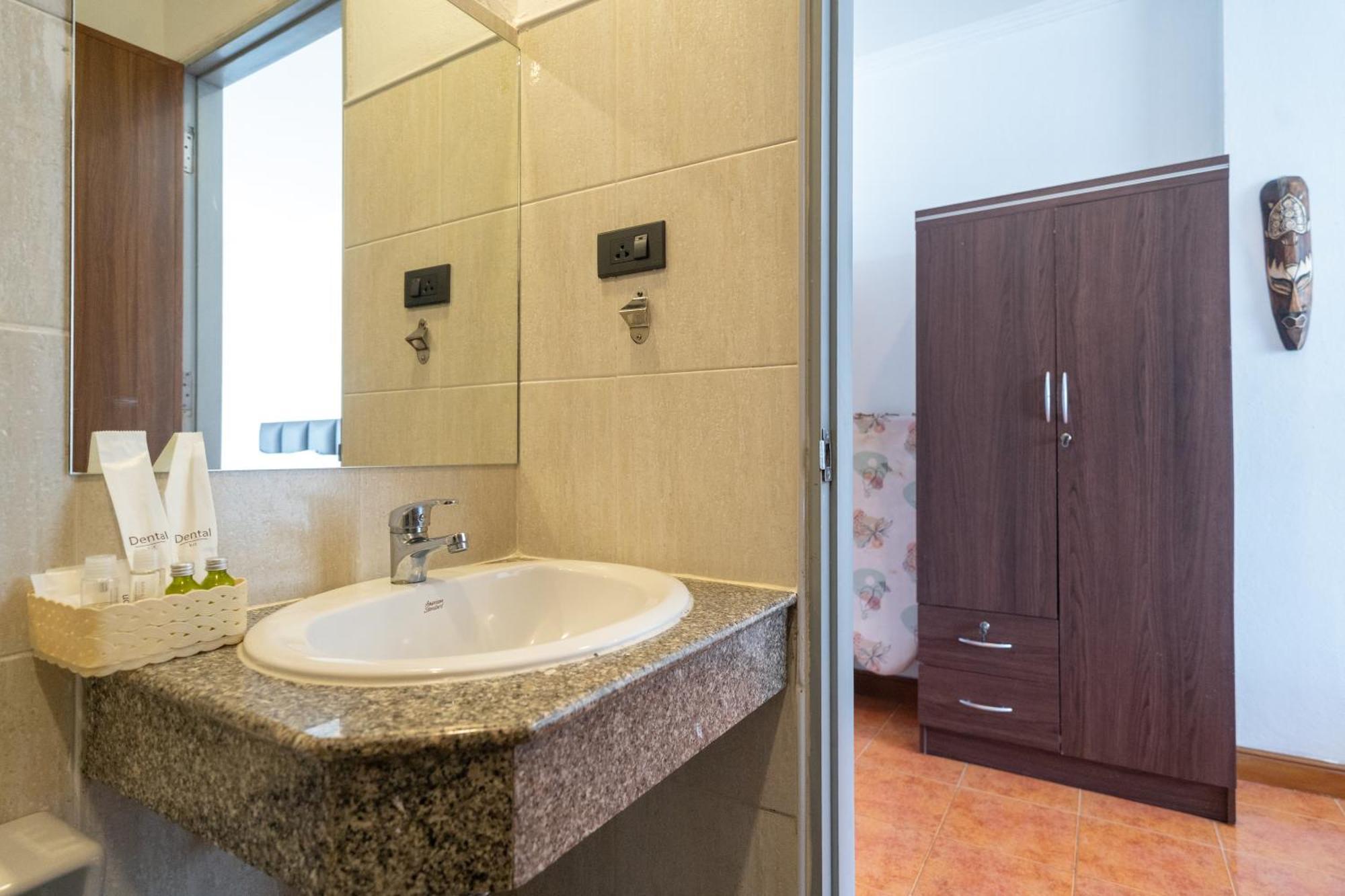 And Apartment Patong