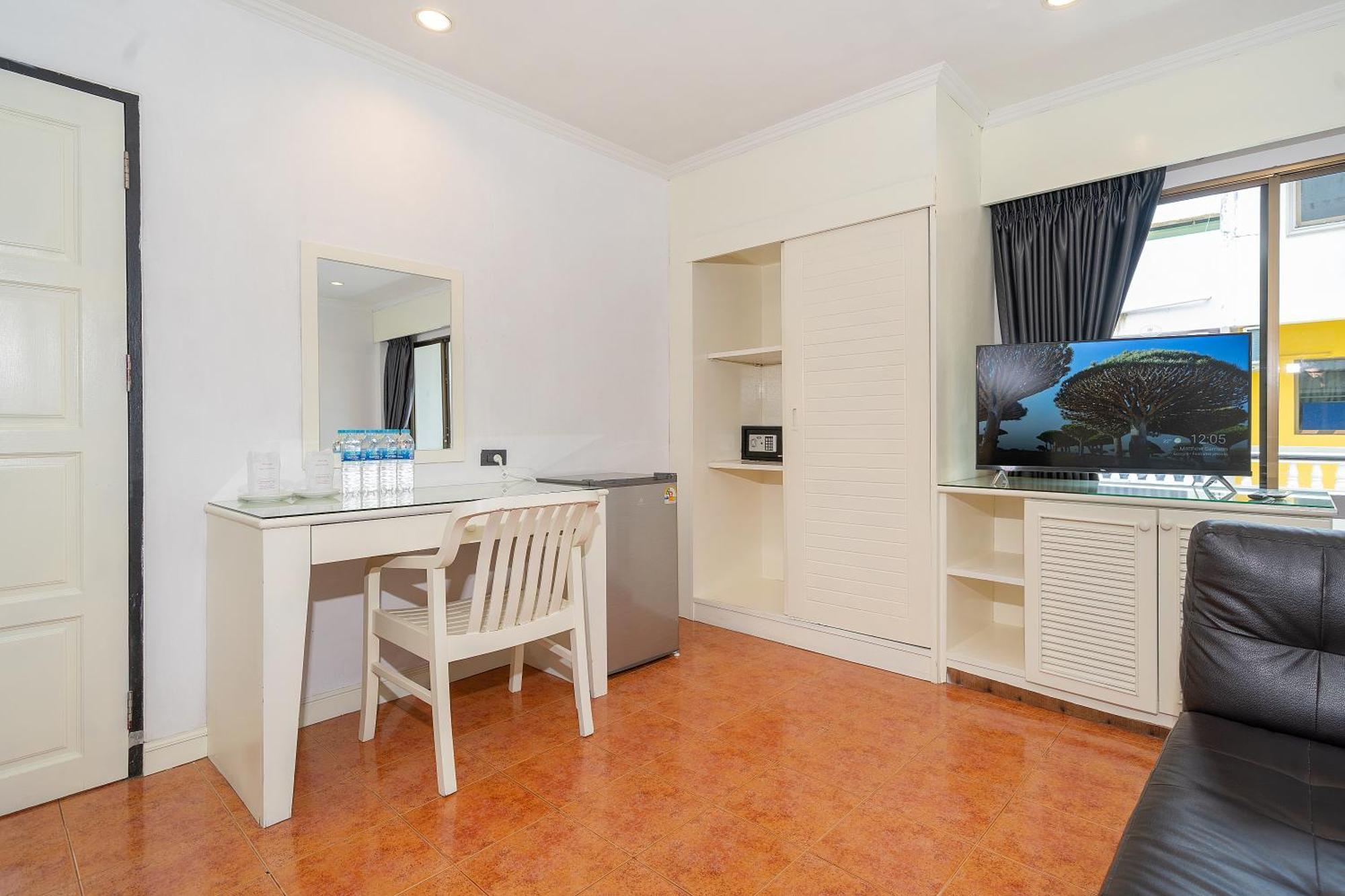 Apartment And Patong