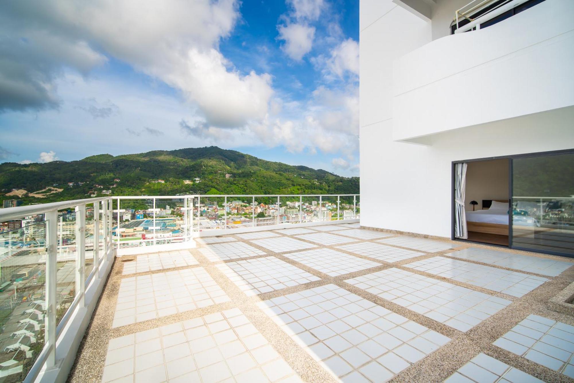 Tower Superior Seaview 4br210 Apartment Patong