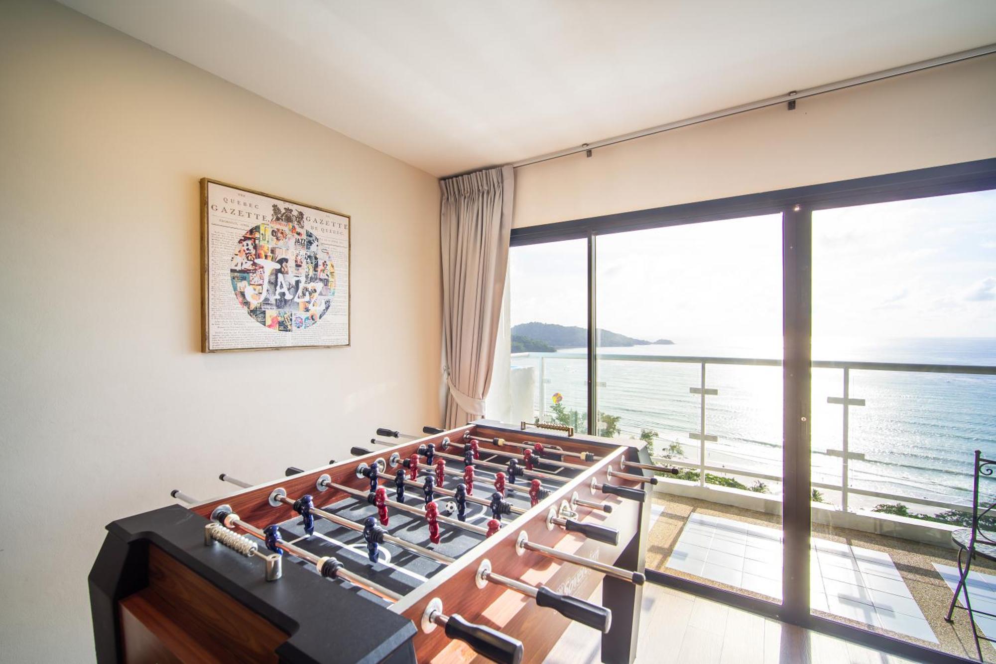 Tower Superior Seaview 4br210 Apartment
