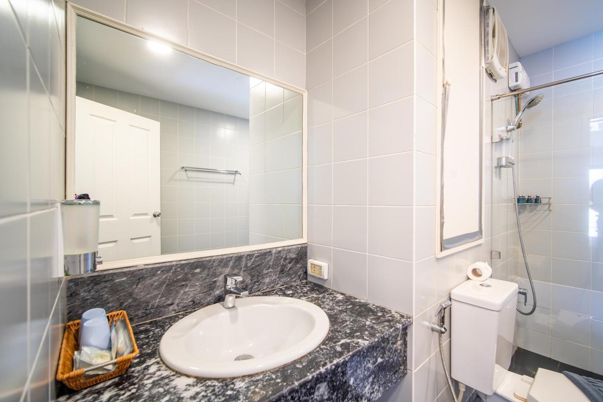Tower Superior Seaview 4br210 Patong