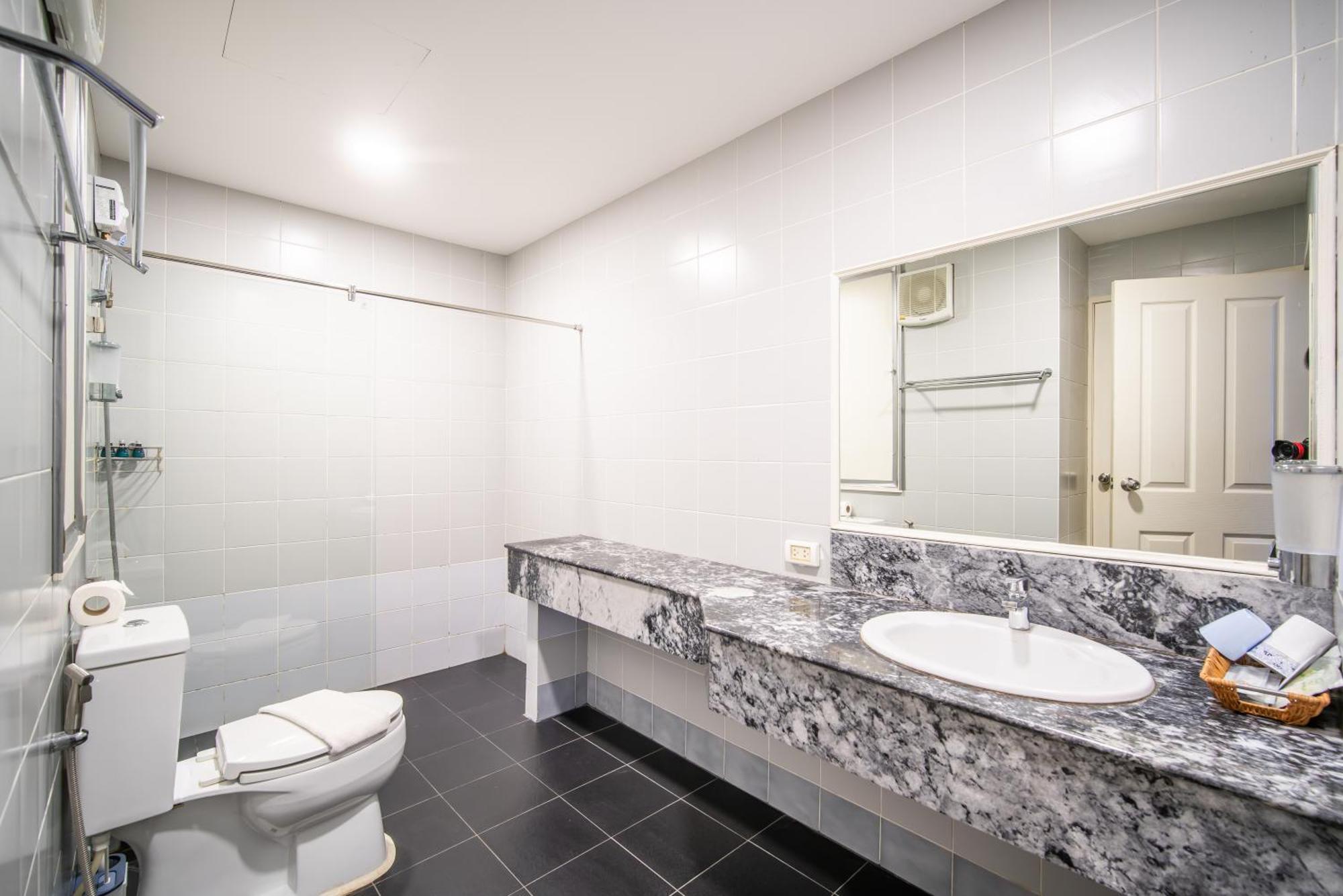 Tower Superior Seaview 4br210