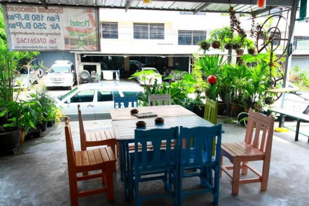 Hostel Oyo 586 I *