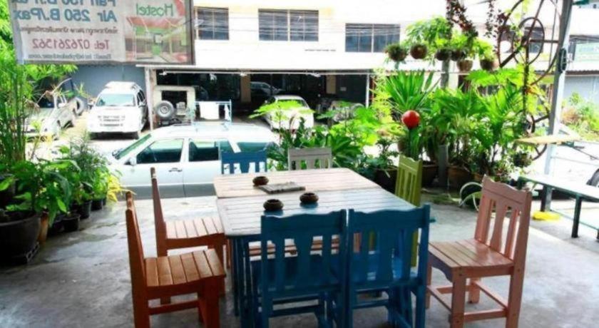 Hostel Oyo 586 I