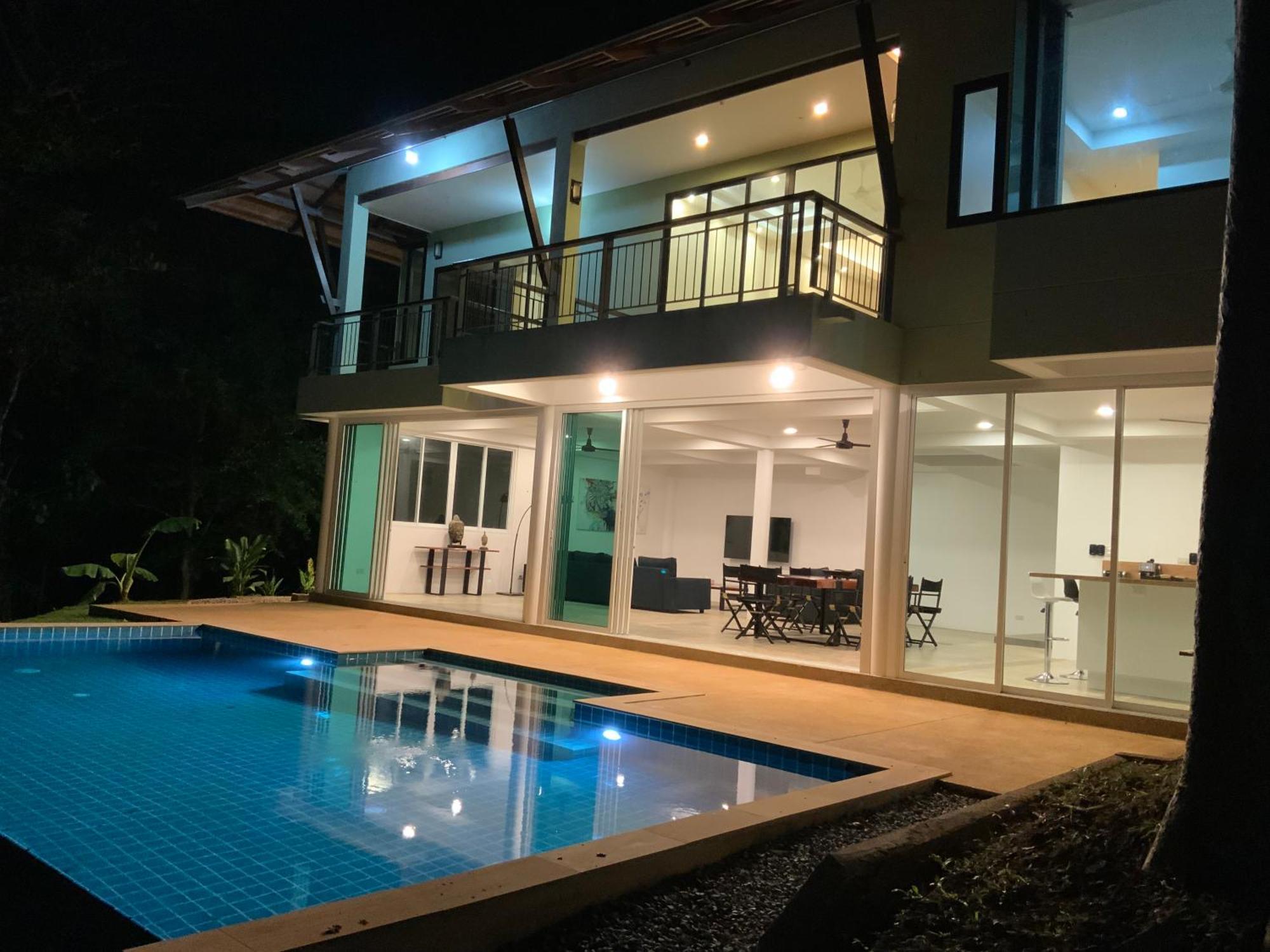 Villa Beachfront In Rawai
