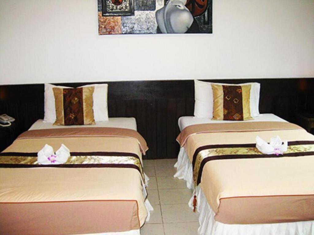 Hotel The 2*