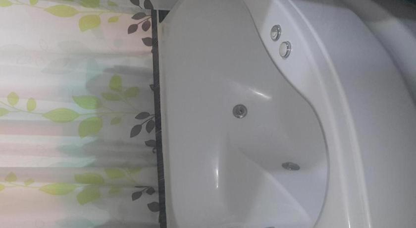 Ilmare Place Hotel 2*