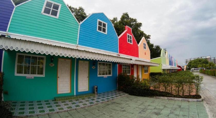 Hotel Holland Patong