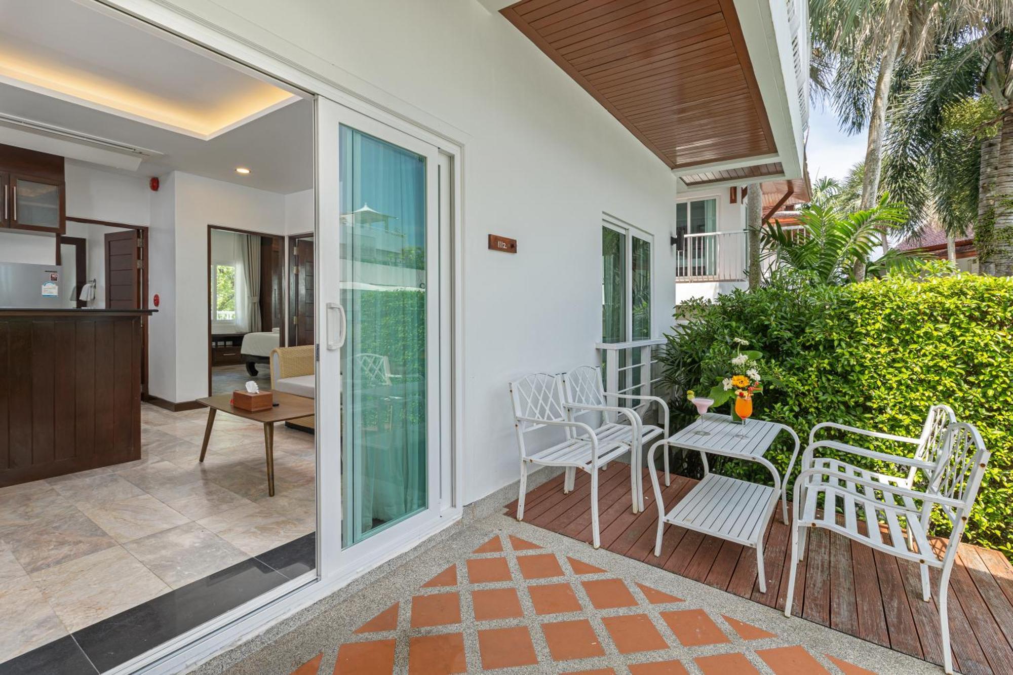Resort Phunawa Phuket - Sha 4*