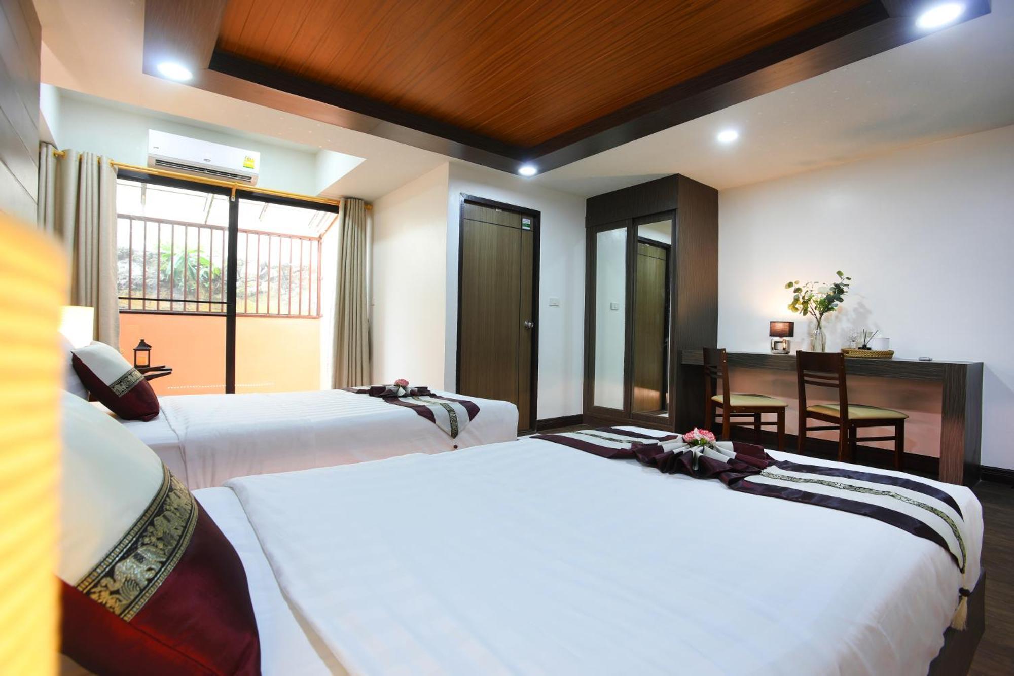 Enjoy Sunset Rainbow Alley - Wow Townhouse At Hill Apartment *