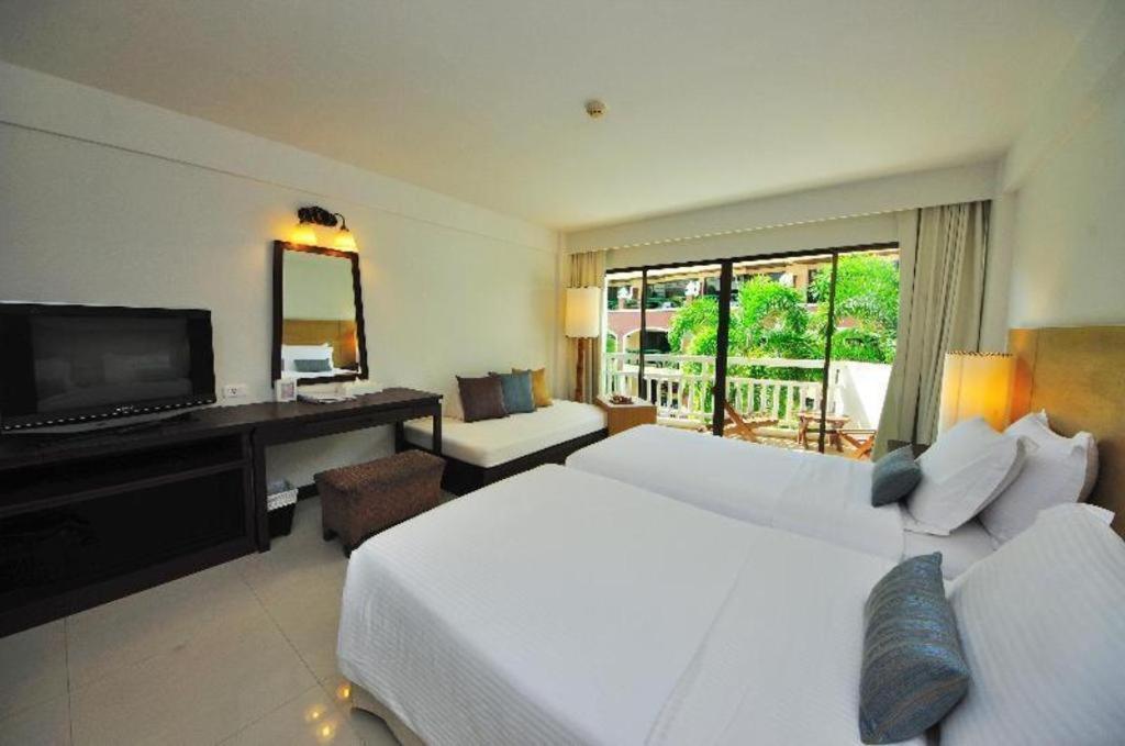 Hotel Ramada By Wyndham Phuket Southsea Karon
