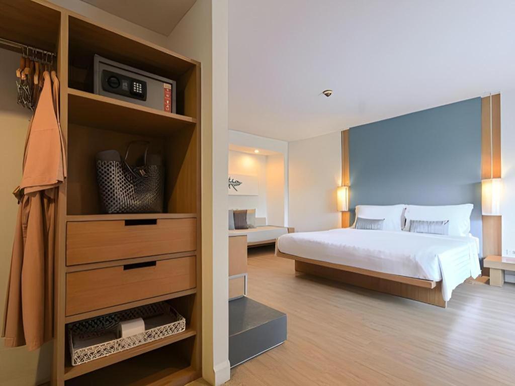 Hotel Ramada By Wyndham Phuket Southsea 4*