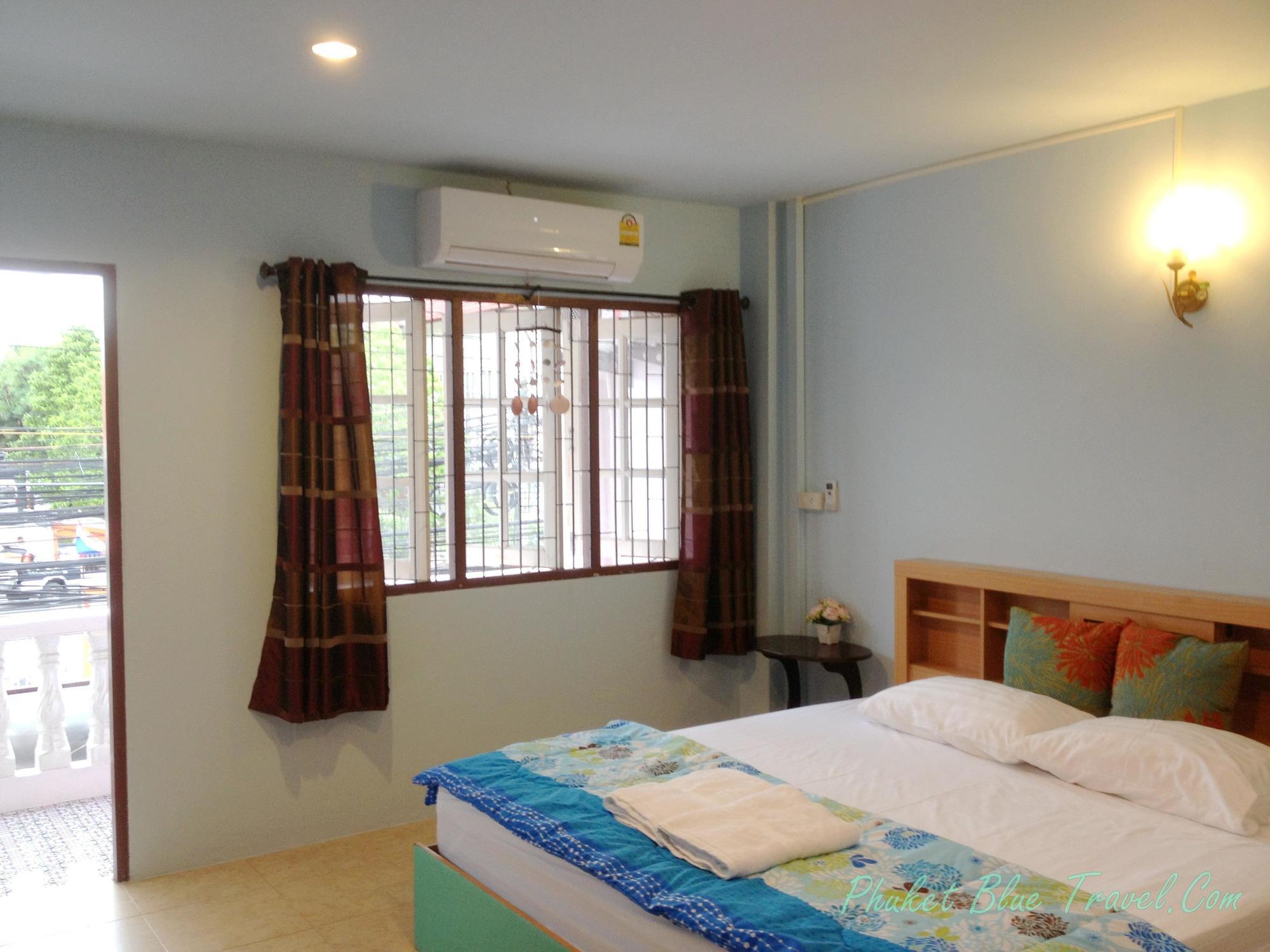 Blue Hotel