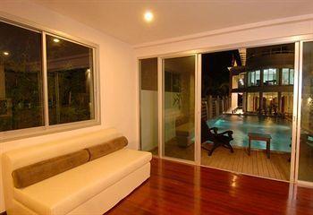 Baan Suwantawe Phuket