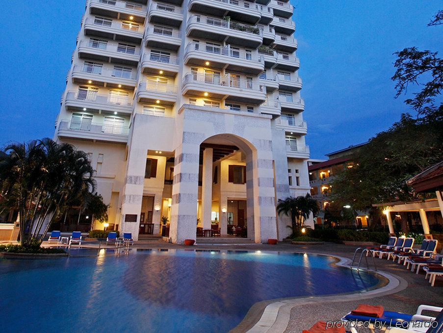 Waterfront Phuket By Centara Hotel