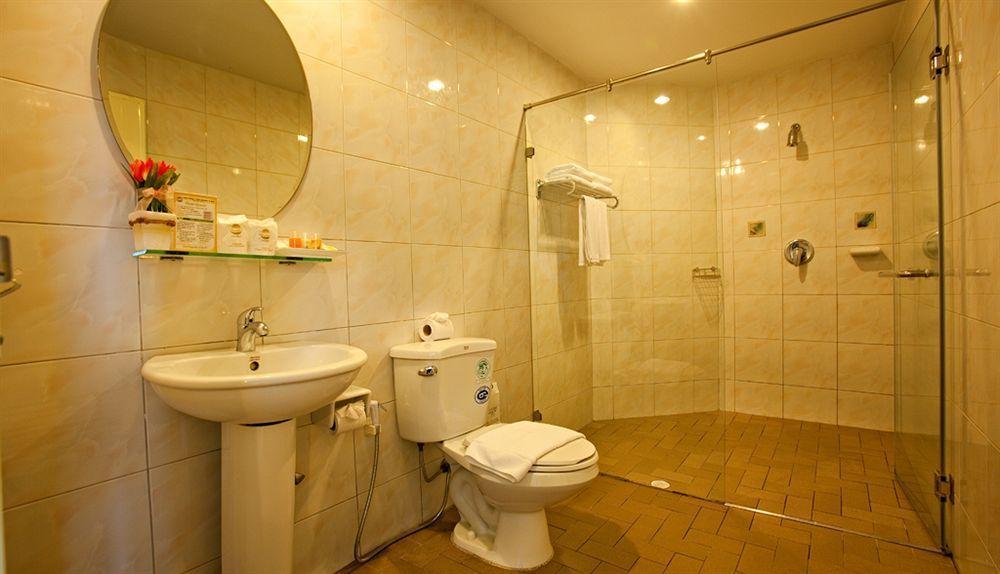 C & N Hotel Patong, Phuket Hotel 3*