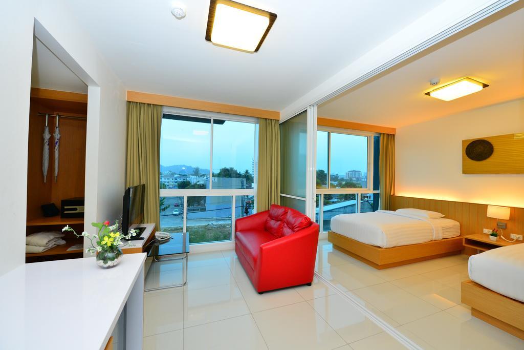 Modern Thai *