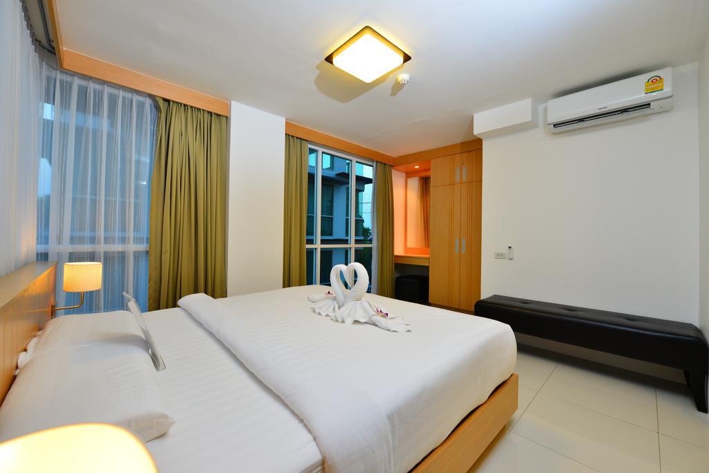 Modern Thai Pangsapuri Phuket