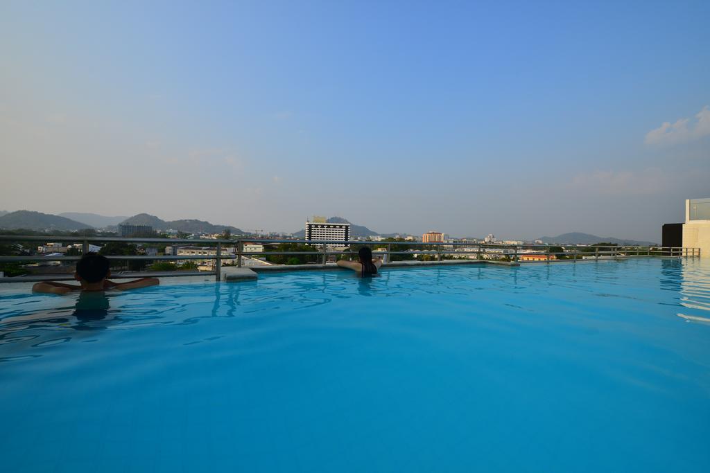 Pangsapuri Modern Thai Phuket
