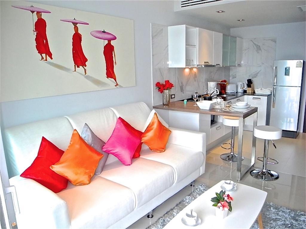 Emerald 1 Bedroom With Nice View Apartment *