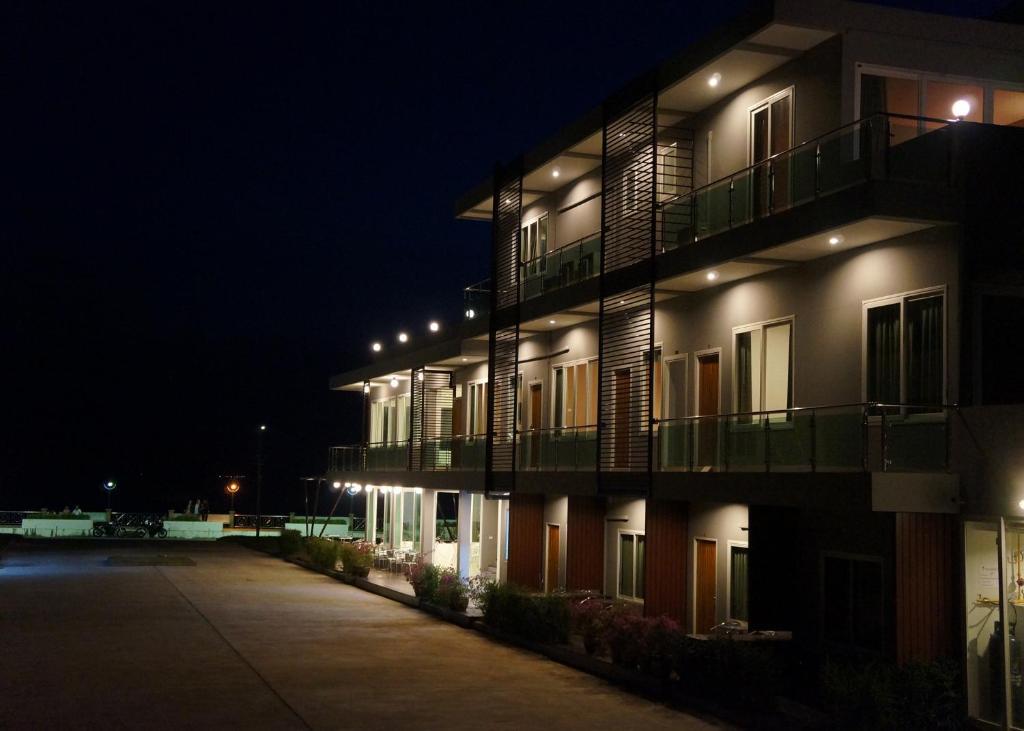 The & Pixel Hotel Cape Panwa