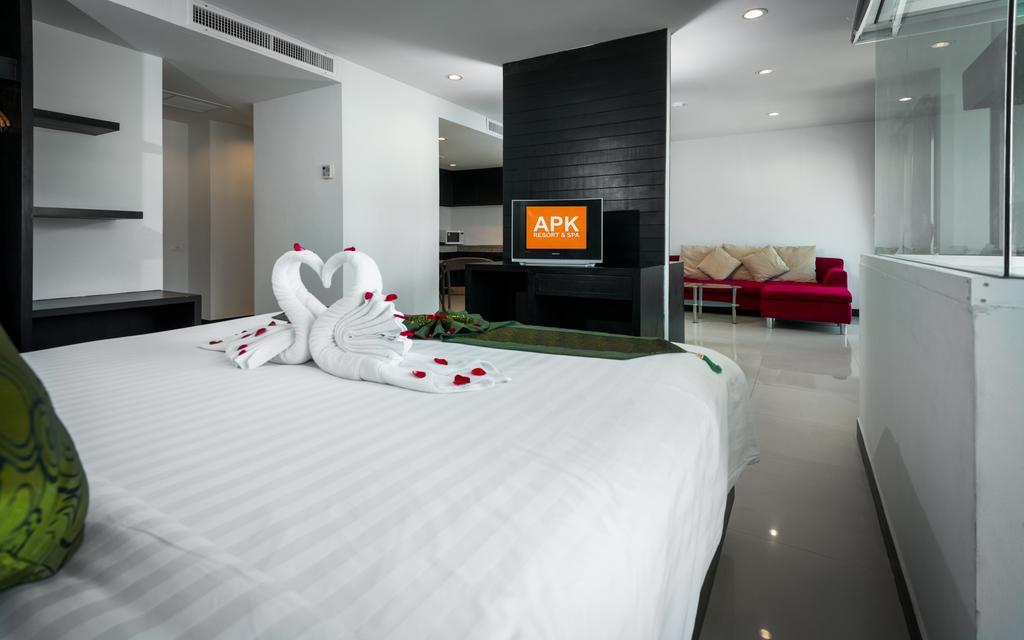 Apk And Phuket
