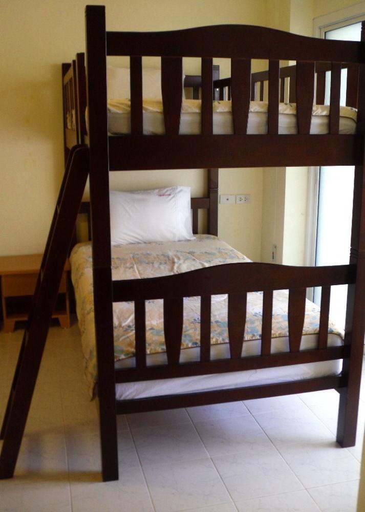 Square One Hotel