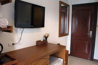 The Hotel 2*