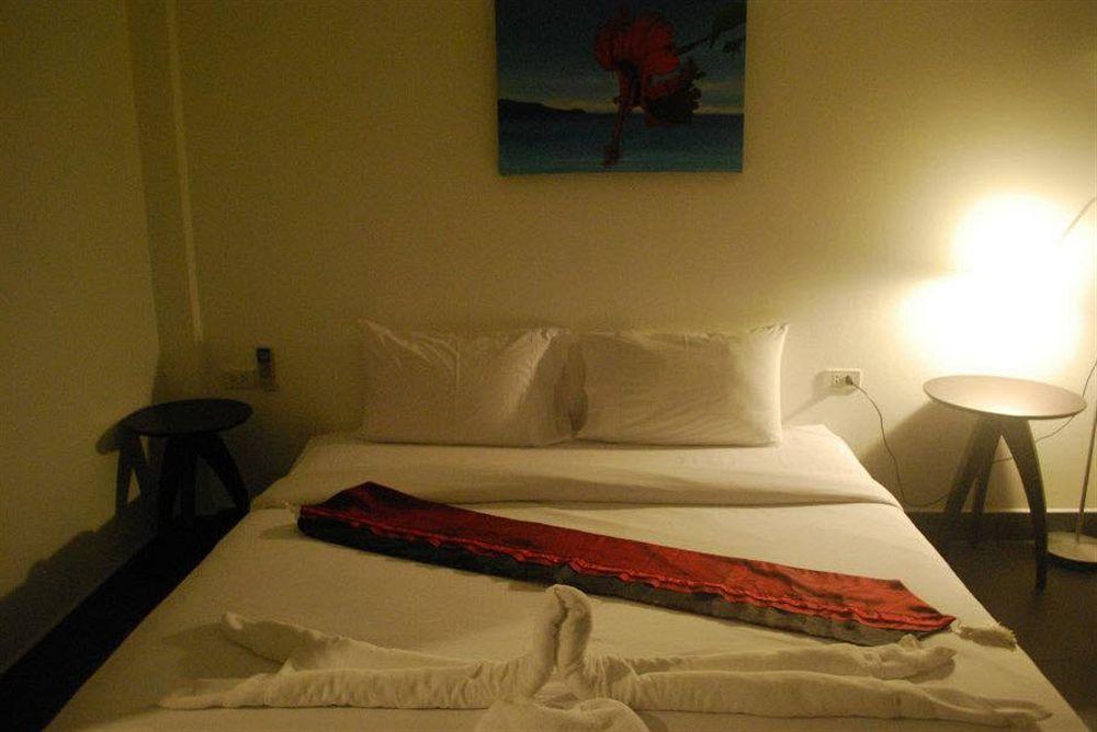 Baan Andaman Sea Surf Hotel Patong
