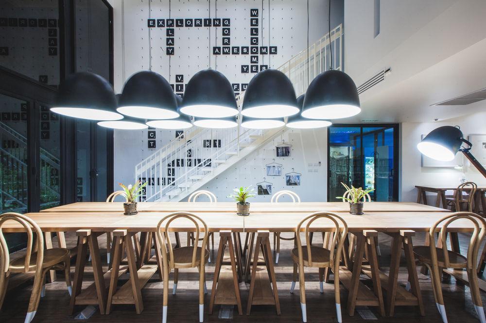 Blu Monkey Hub And Town- Free Day Coworking Space 4*