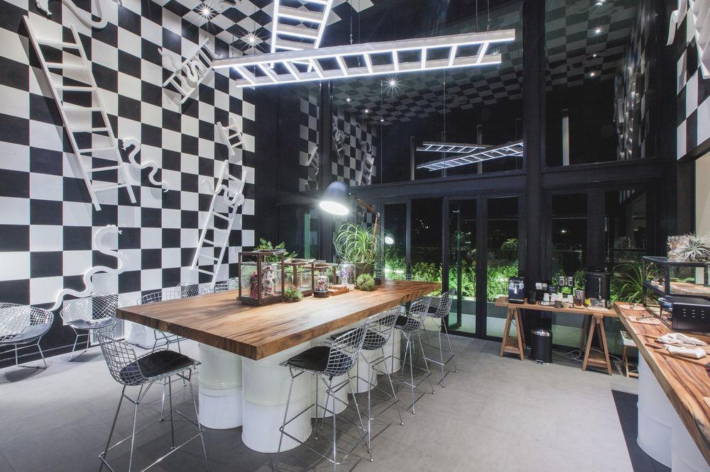 Blu Monkey Hub And Town- Free Day Coworking Space 4* Phuket