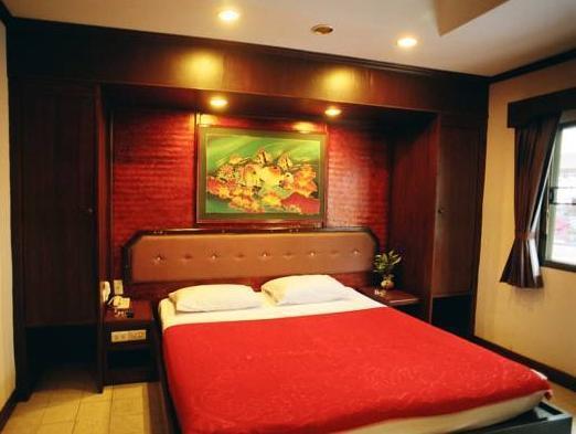 Cafe Hotel 2*