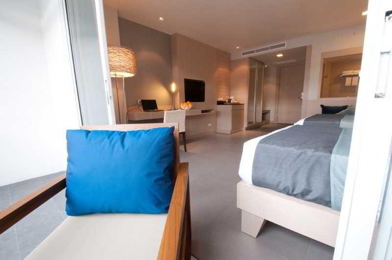 Ashlee Heights Hotel 4*