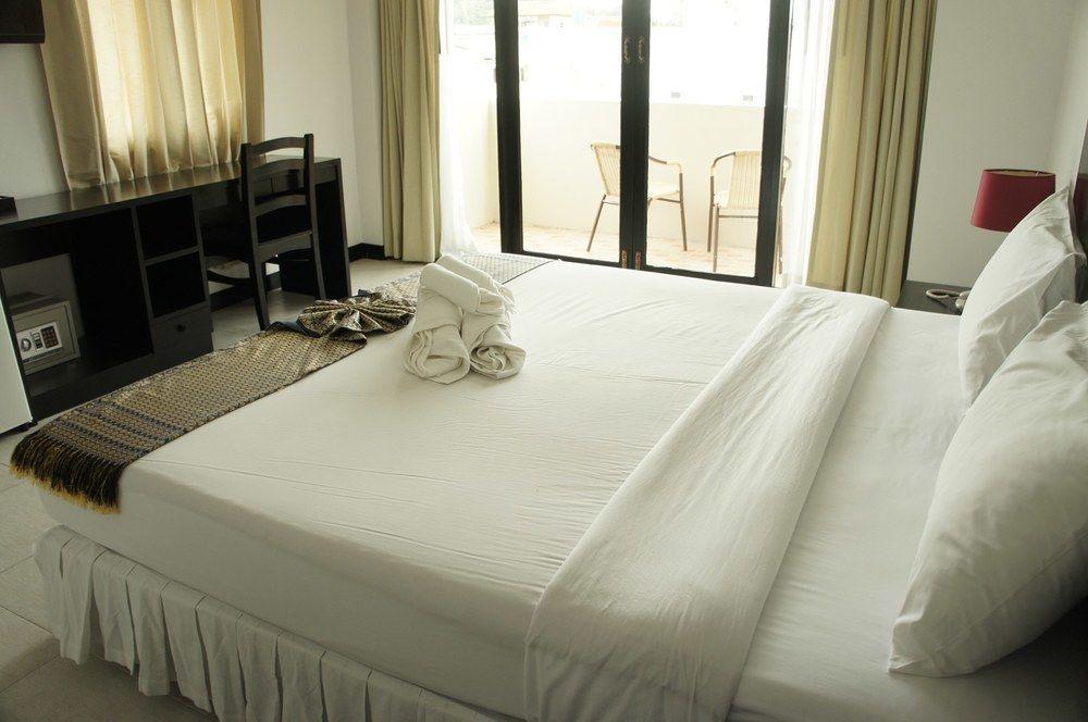 Noble House - 200 Meters Patong Gasthof 3*